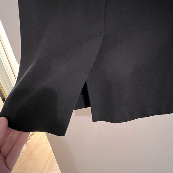 🛍️$8 or 3 for $20😍 H&M Soft double faced cotton pencil skirt in black - Picture 5 of 5